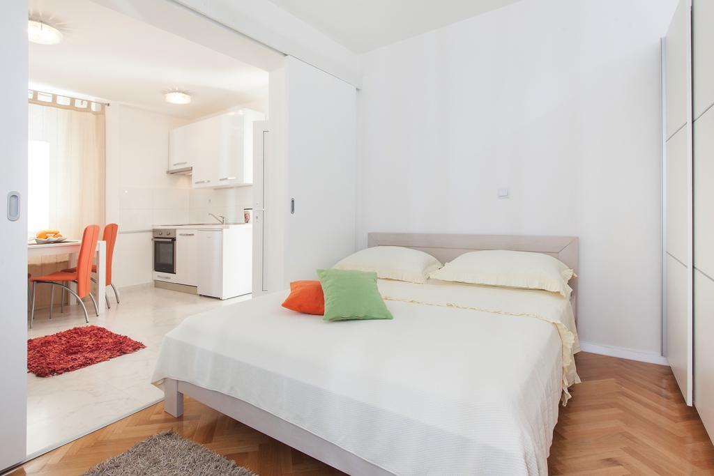 Apartments Filipeti Makarska Buitenkant foto