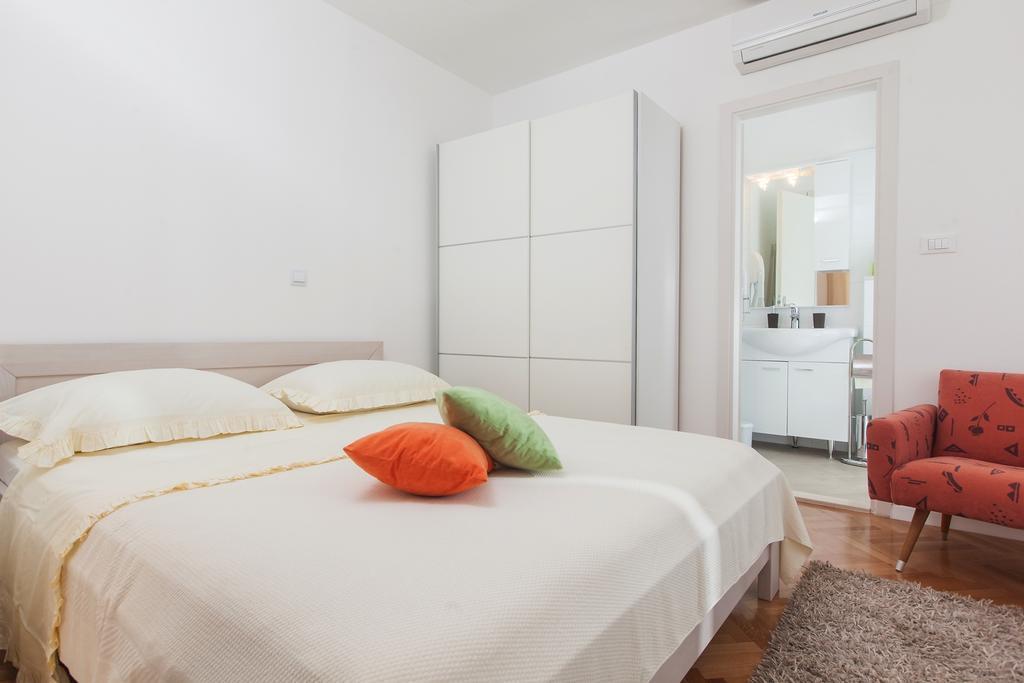Apartments Filipeti Makarska Buitenkant foto
